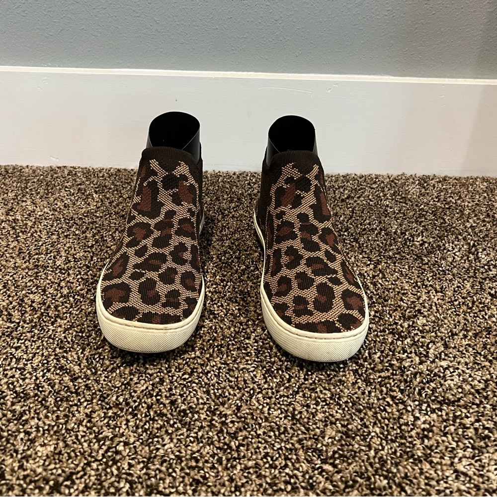 Wild cat 7.5 Chelsea’s dirty soles